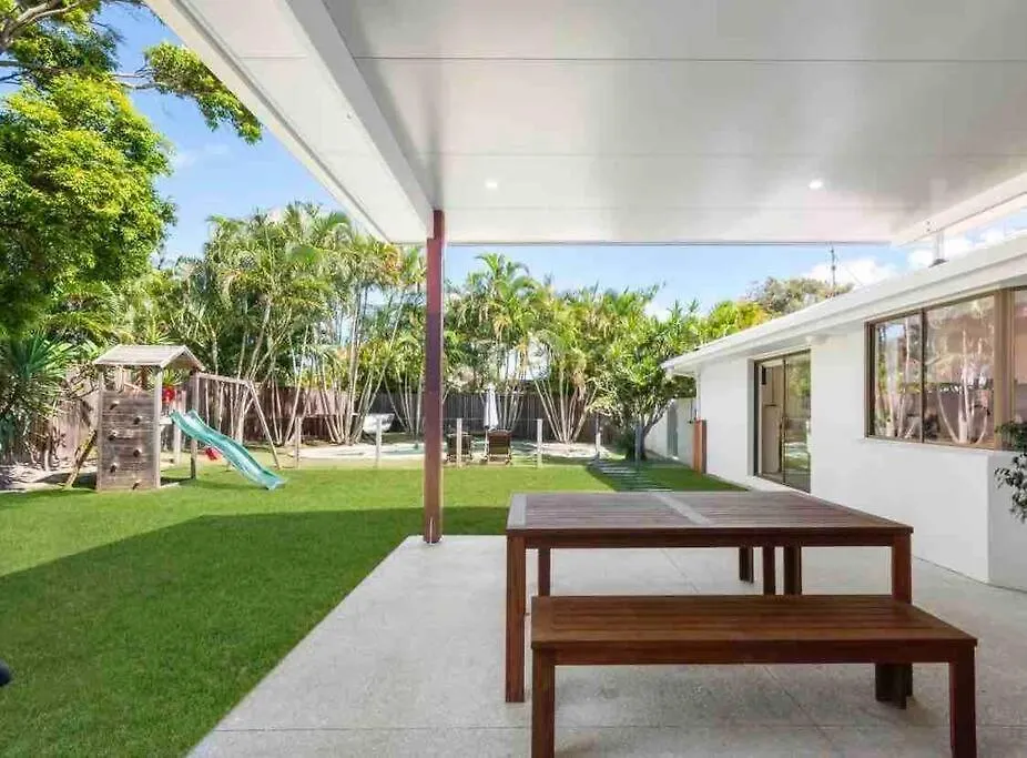 Holiday home Modern Beach Home With Large Private Gardens Sunrise Beach