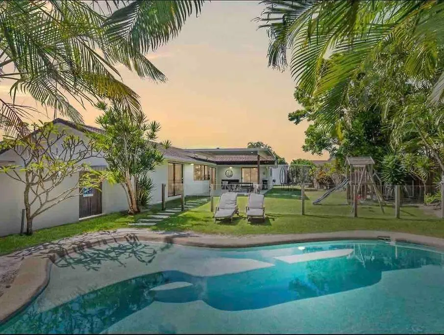 Holiday home Modern Beach Home With Large Private Gardens Sunrise Beach